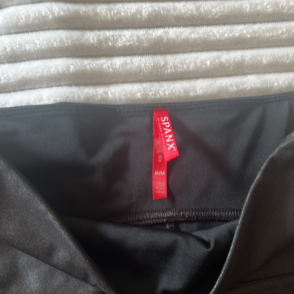 Spanx leggings. NWOT.  Never worn. - Picture 2 of 5